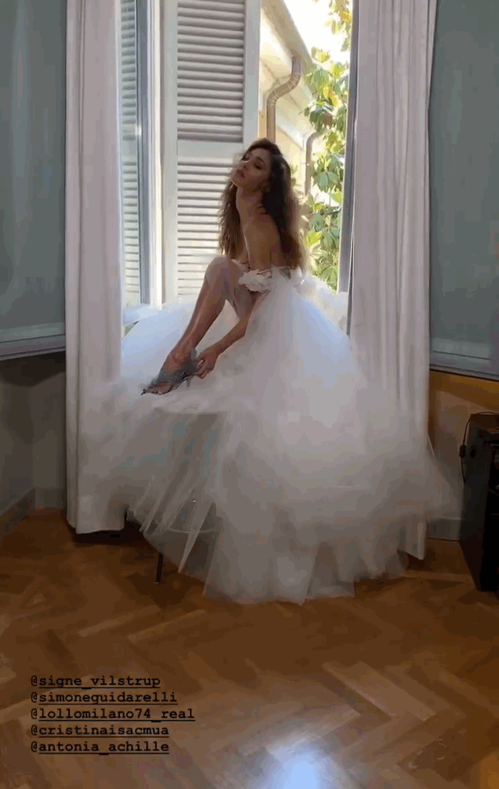 Belen Rodriguez in abito da sposa