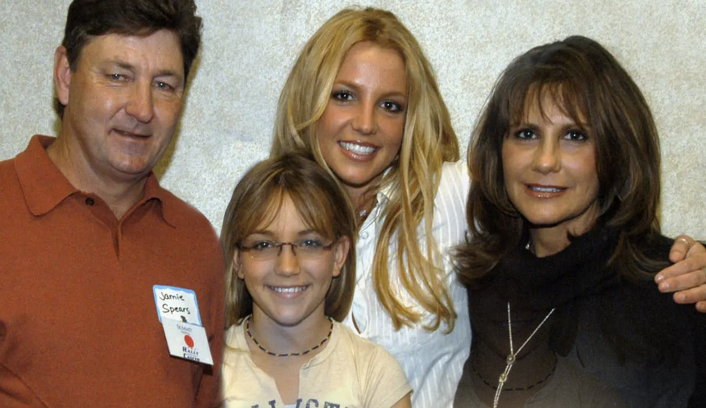 La famiglia Spears: Britney, suo padre Jamie, sua madre Lynne e sua sorella Jamie Lynn
