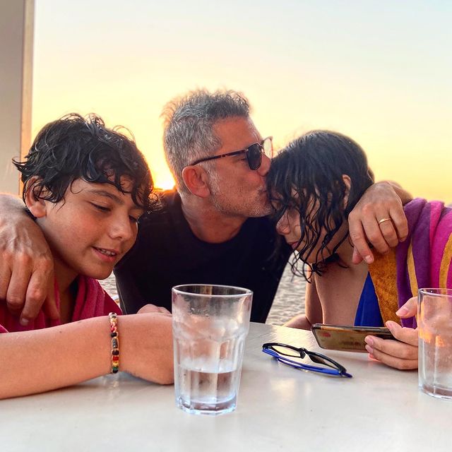 Peppe Zarbo con i suoi figli / Foto: Instagram