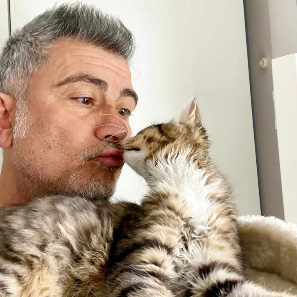 Peppe Zarbo e la gattina Deisy