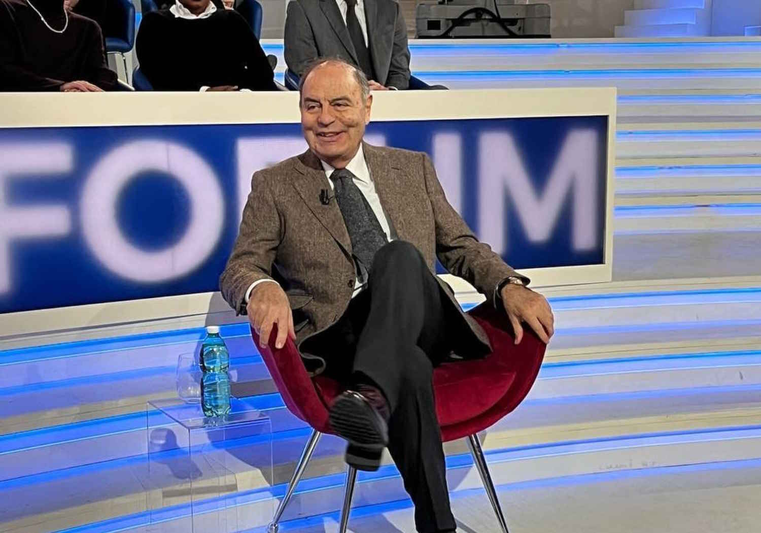 Bruno Vespa lascia la Rai per Mediaset? Ecco cosa ha detto e quanto guadagna adesso